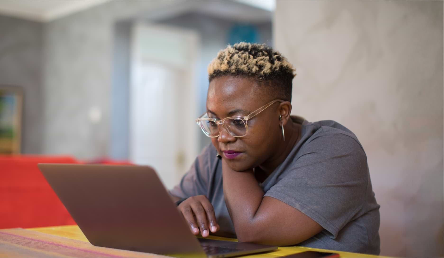 How Do I Manage a Performance Review after Maternity Leave?